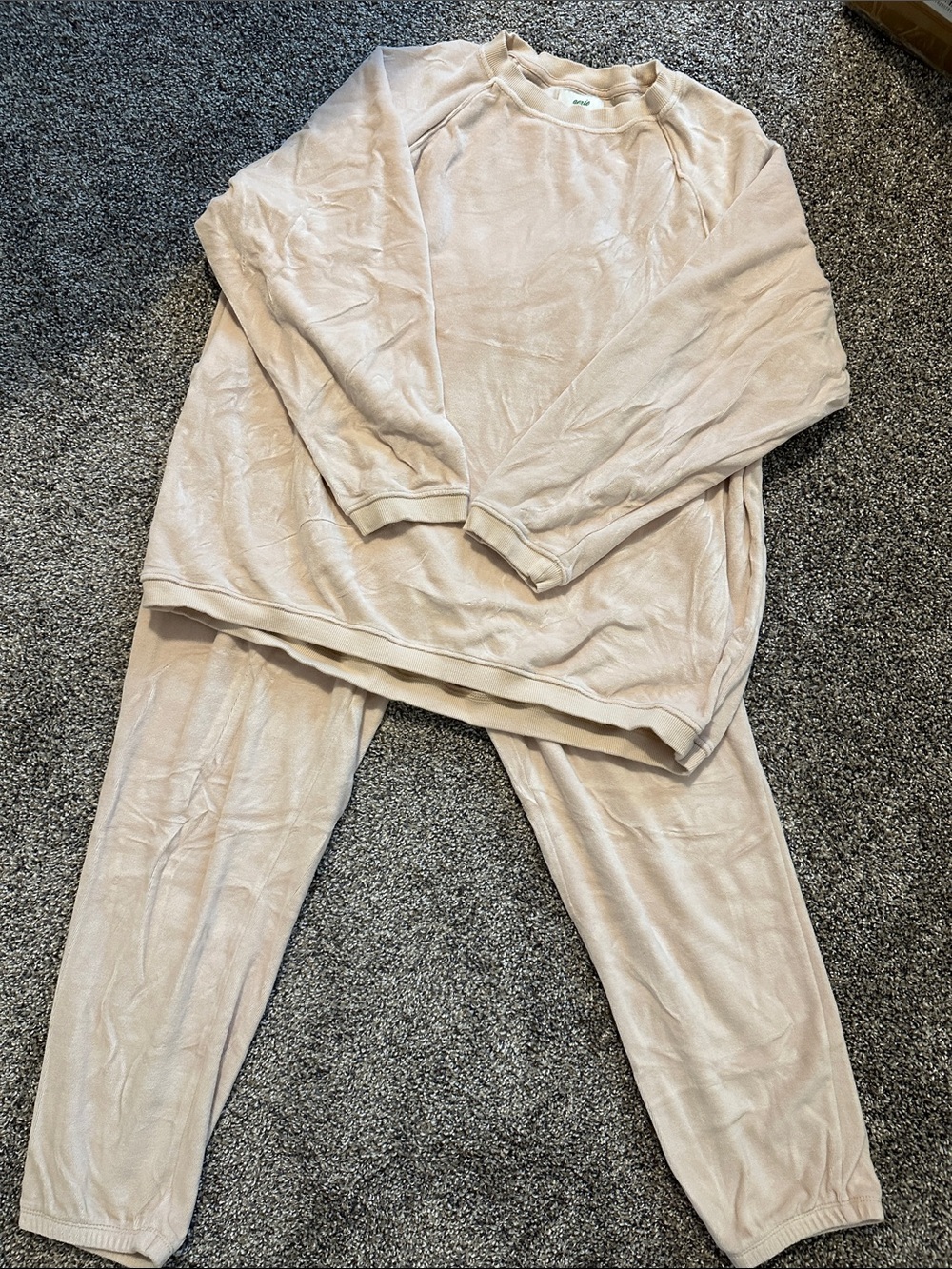 aerie Plush Crewneck Sweatshirt & Joggers Set - Light Beige